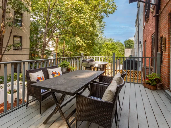 73 Monroe Street image 4 of 13