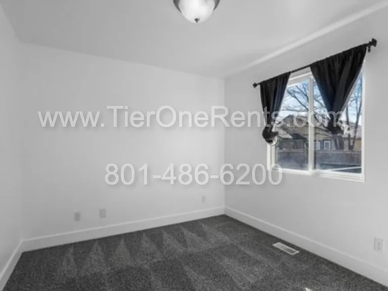 3818 E Rose Hearty Ln — Photo 9
