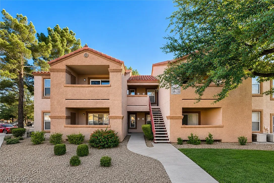 1 bed, 1.0 bath, 722 sqft, $1,150 — Photo 1