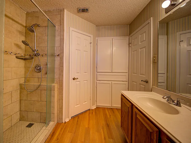 230 Cibolo Branch Dr — Photo 22