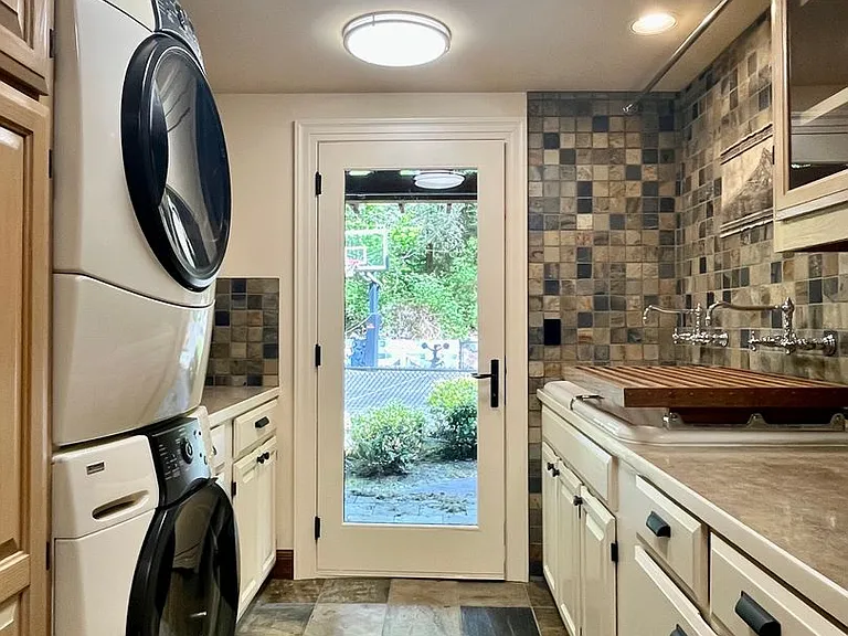 1130 Lancaster Way SE — Photo 31