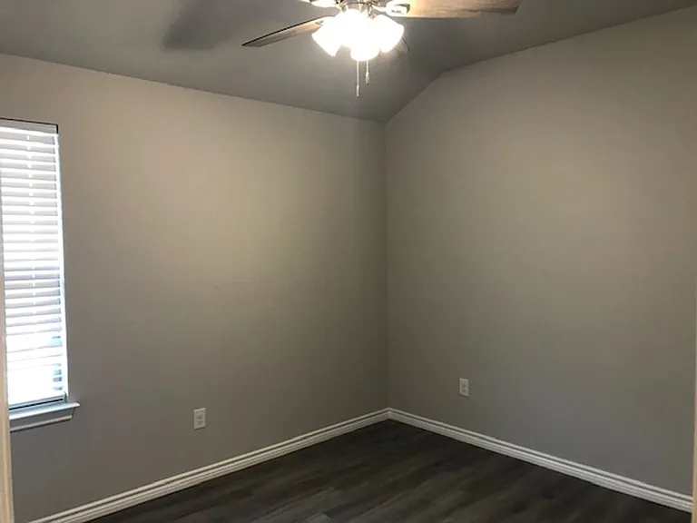 2850 Melissa Ln — Photo 5