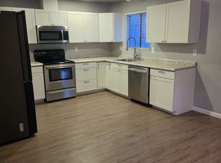 877 Camino Ct, Redding, CA 96002