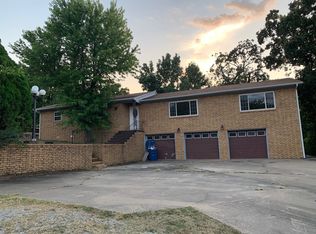 301 SW 2nd St, Wilburton, OK 74578