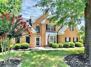 4815 King Arthur Dr, Charlotte, NC 28277