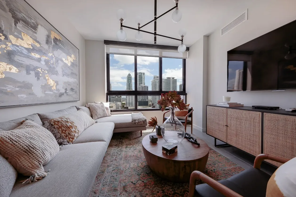 1 bed, 638 sqft, $2,253 — Photo 1