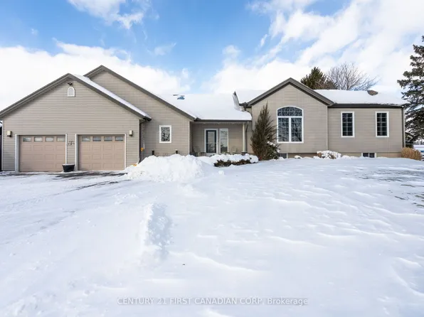 16916 Evelyn Dr, Thames Centre, ON N0M 2P0