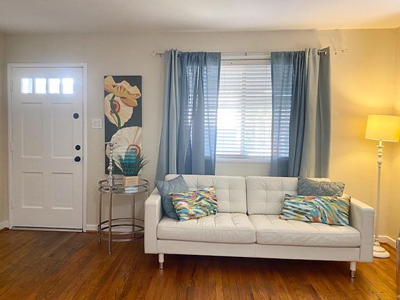 5th image of 1561 Whitton Ave