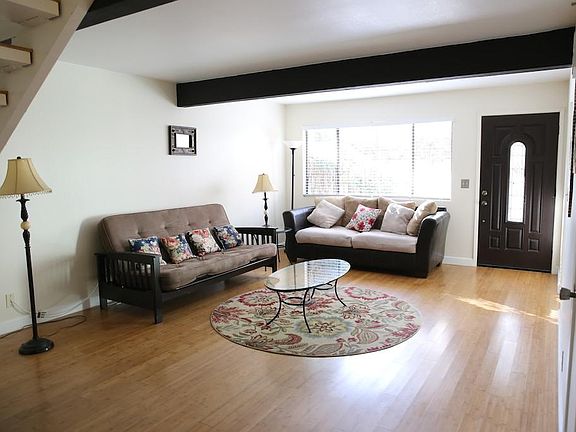 3rd image of 162 Kingston Ave APT B