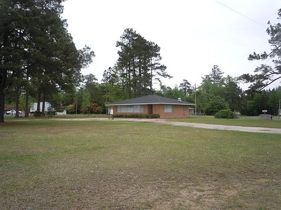 5th image of 1400 E 5th Street