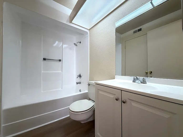 6346 N 47th Ave — Photo 14