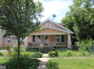 113 W Almond St, Vineland, NJ 08360