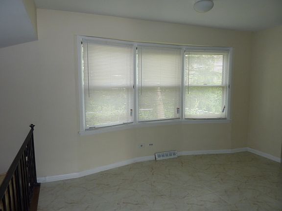 5th image of 17713 Oakwood Dr