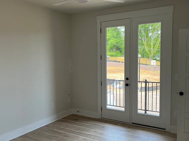 9 Hawthorne Ln #201 — Photo 5