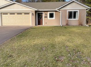 122-124 Hickory Ln #122, Eau Claire, WI 54703