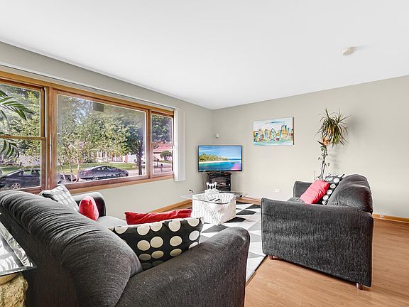 5th image of 1856 Sequoia Dr