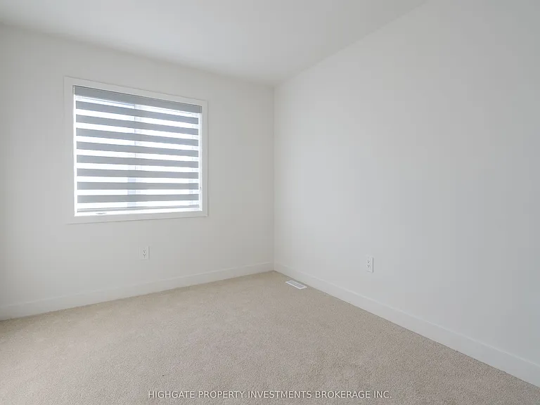 20 Westwood Ave — Photo 11