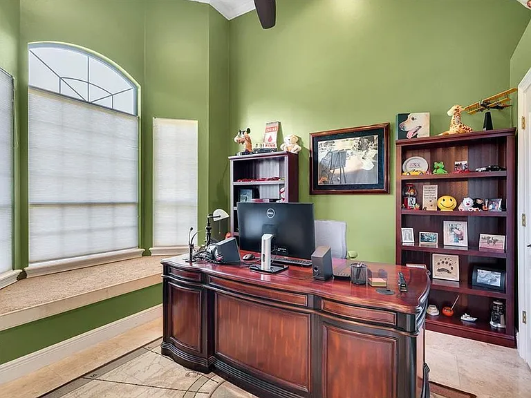3856 Hunters Isle Dr — Photo 14