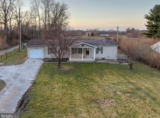 220 Racetrack Rd, Hanover, PA 17331