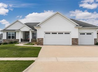 1235 Hunters Green Way, Marion, IA 52302