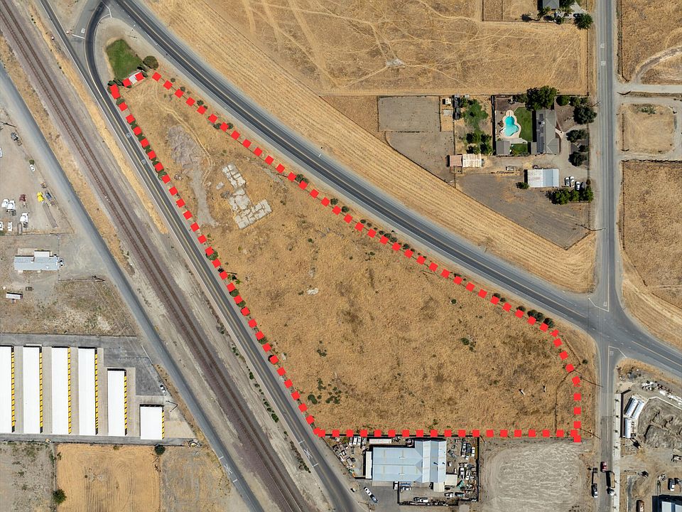 1st image of 300 Santa Fe Avenue