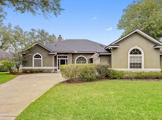 332 Maplewood Dr, Saint Johns, FL 32259