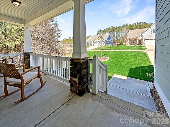 3rd image of 10117 Lakeshore Dr