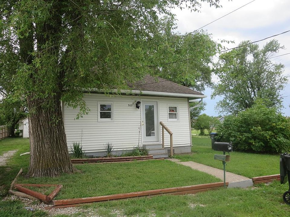 1st image of 509 W Walker St