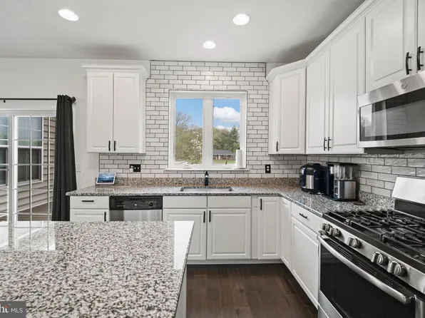 1325 Carrick Ct, Middletown, DE 19709