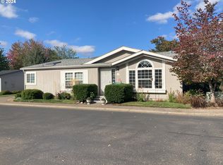 4055 Royal Ave SPC 25, Eugene, OR 97402