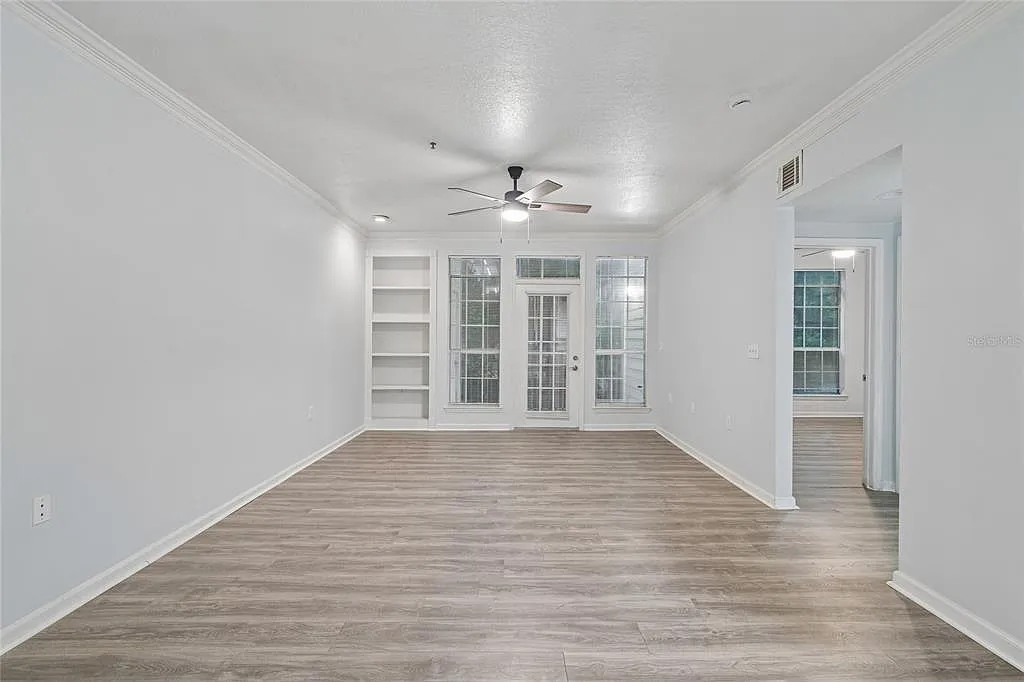 1 bed, 1.0 bath, 964 sqft, $2,000 — Photo 4