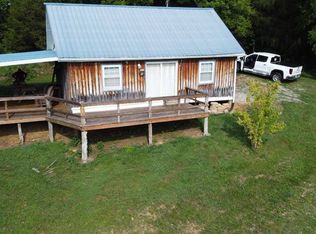 65 Strawberry Ln, Loretto, KY 40037