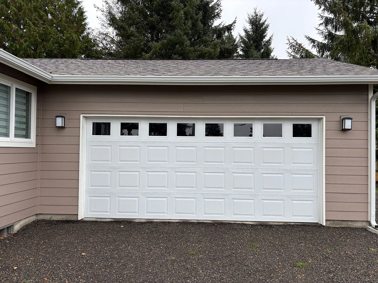 Spacious 3-Bedroom, 2-Bedroom in Ocean Shores! — Photo 4