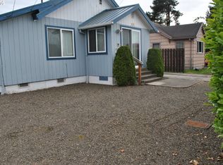 925 3rd St, Tillamook, OR 97141