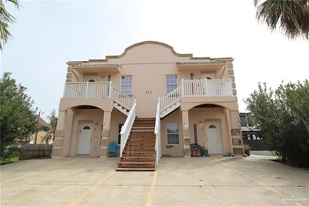 2 bed, 2.0 bath, 924 sqft, $1,800 — Photo 1