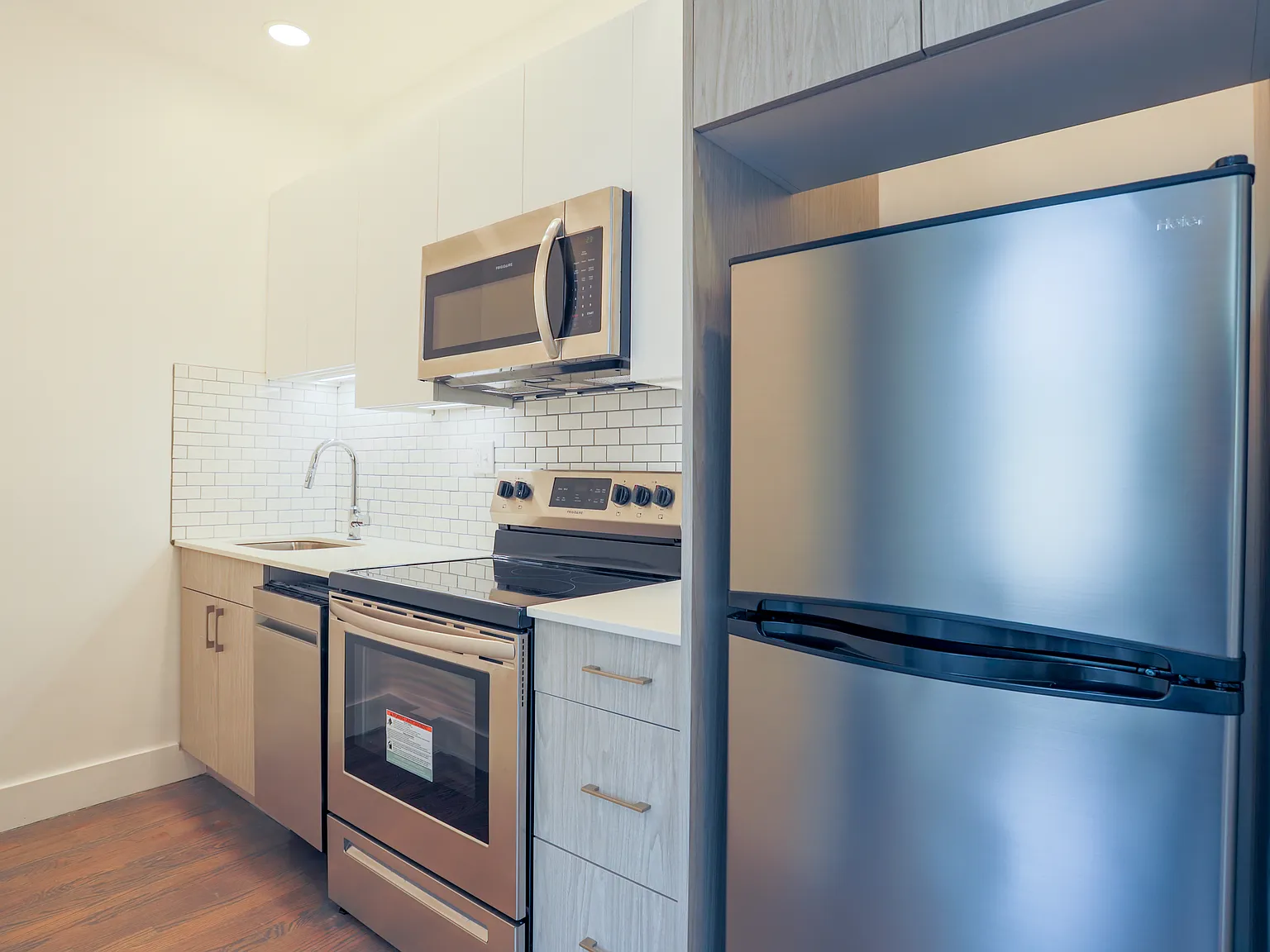 Studio, 450 sqft, $2,450 — Photo 4