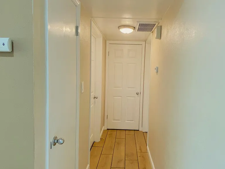 1132 Oleander Ave — Photo 3