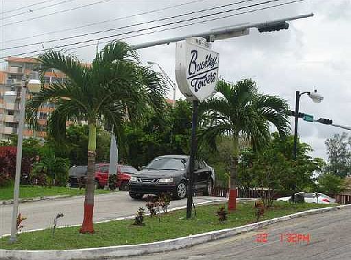 2nd image of 1301 Miami Gardens Dr #504-W