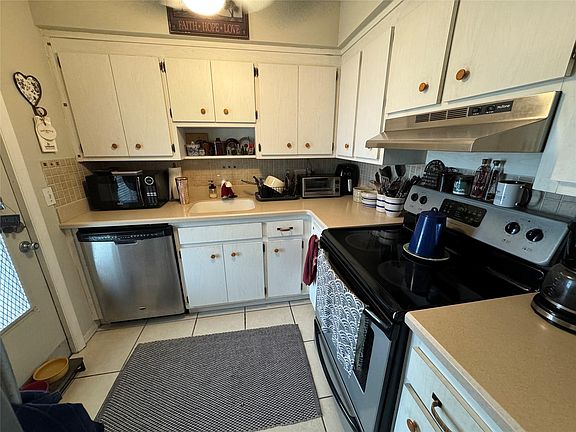 2nd image of 777 SE 2nd Avenue #301A