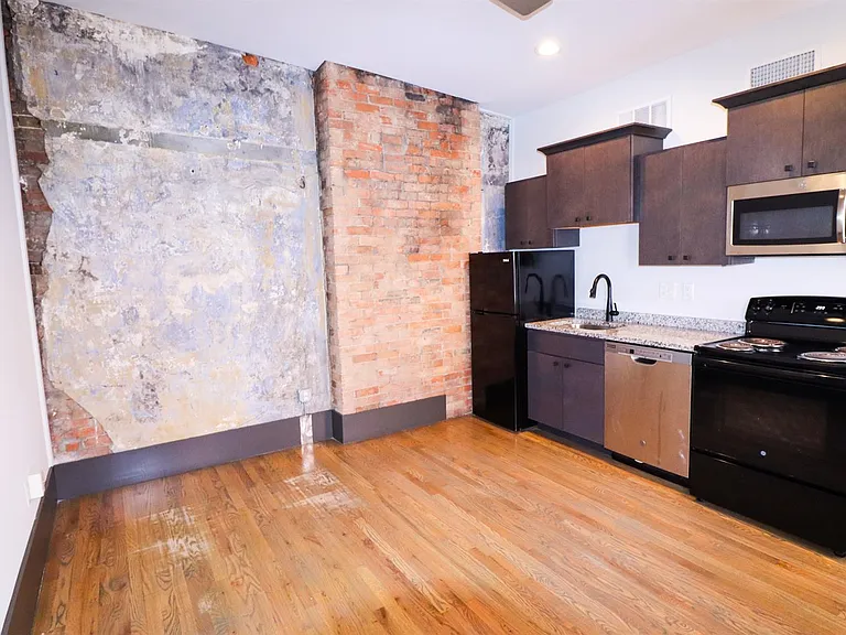 1513 Republic Street — Photo 2