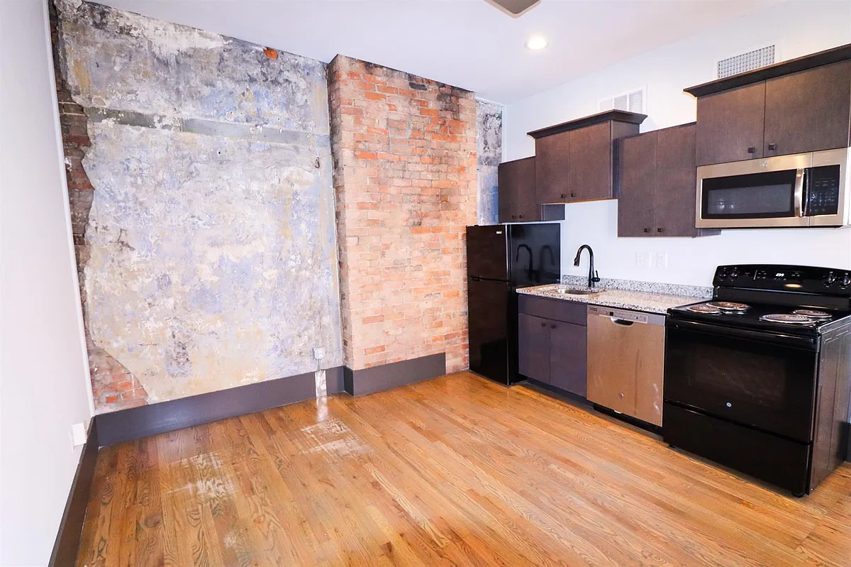 Building Photo - 1513 Republic Street