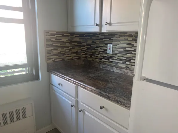 201 Saint Pauls Avenue 7M image 2 of 18