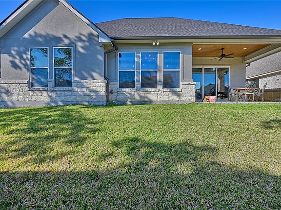 4th image of 4023 Brownway Dr