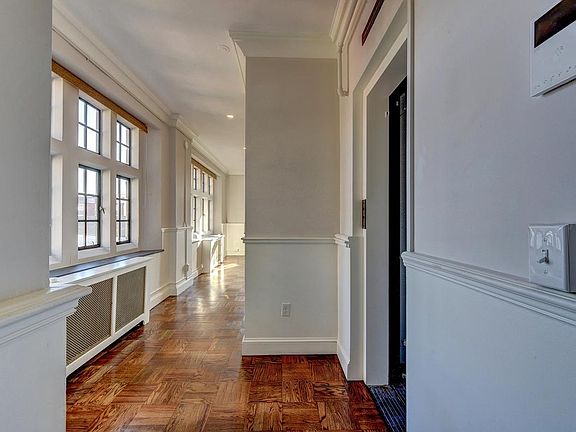5th image of 300 Westminster St #4