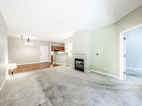 4th image of N113W16241 Sylvan CIRCLE #104