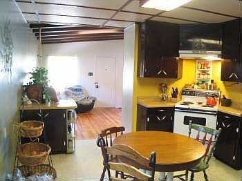 4th image of 532 Colorado St