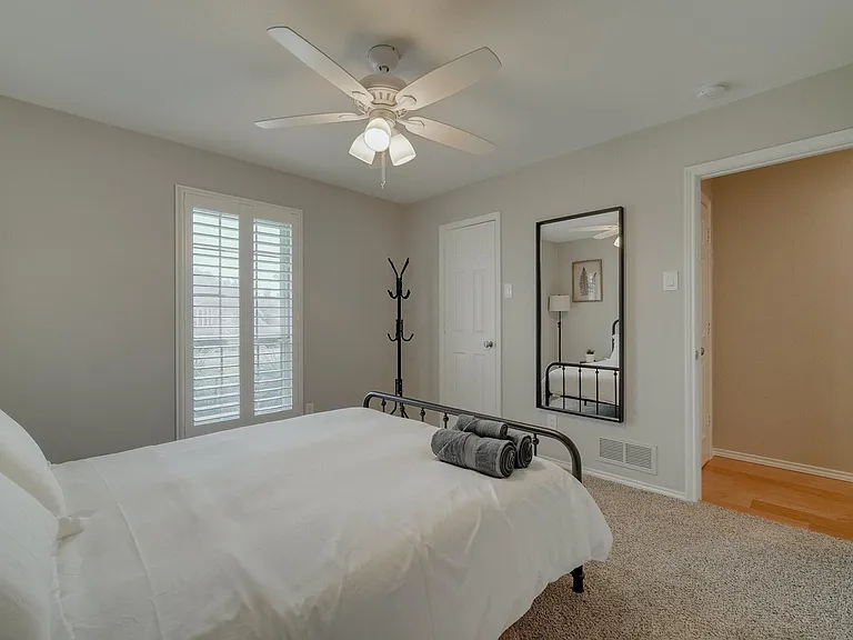 502 Stillmeadow Dr — Photo 26