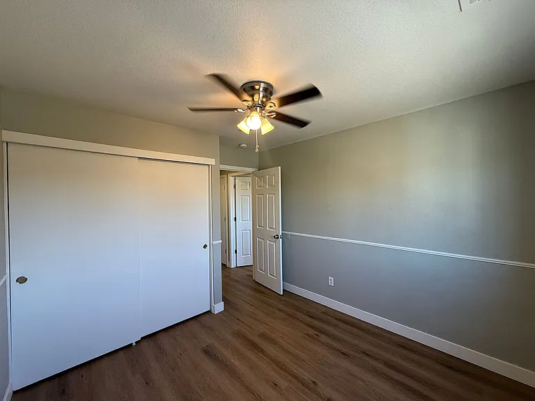 16664 Sheffield St — Photo 24