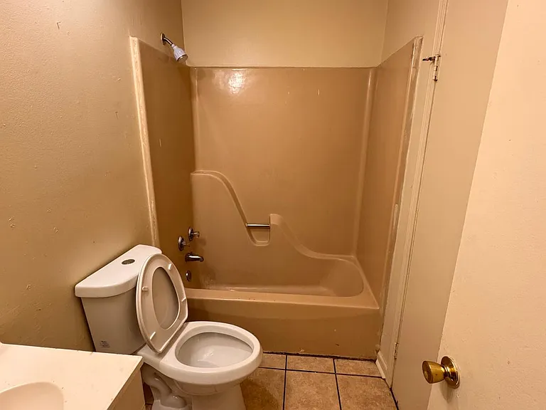 43 Ridgemont Dr — Photo 3