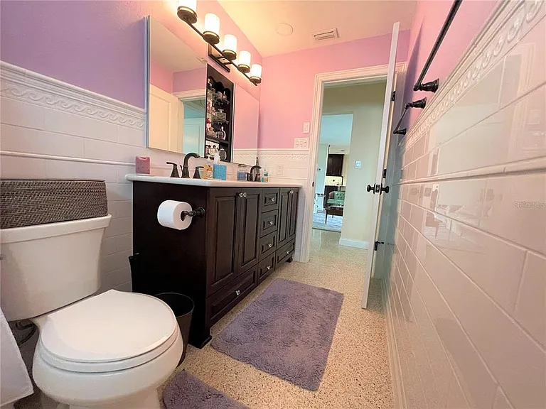 17045 Dolphin Dr — Photo 23